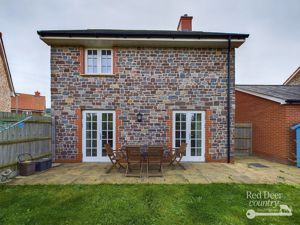 Rear- click for photo gallery